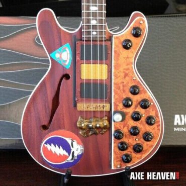 Axe Heaven Phil Lesh Steal Your Face Mini Bass Guitar Replica Collectible PL-408 Collectibles (Large Item, Collectible, Figure)
