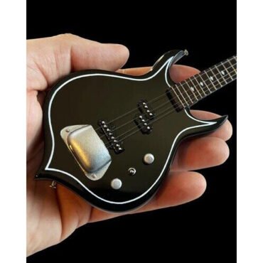 Axe Heaven Signature Punisher Mini Bass Guitar Replica Collectible GS-333 Collectibles (Large Item, Collectible, Figure)