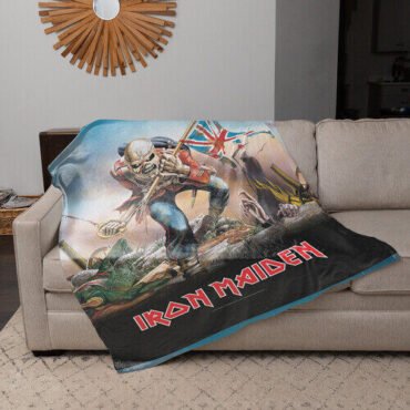 Rocksax -  Iron Maiden - Sherpa Fleece Blanket - Trooper (60 in x 80 in) Collectibles (Large Item, Blanket)