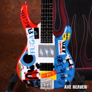 Axe Heaven Signiture Psycho Mini Bass Guitar Replica Collectible CP-301 Collectibles (Large Item, Collectible, Figure)
