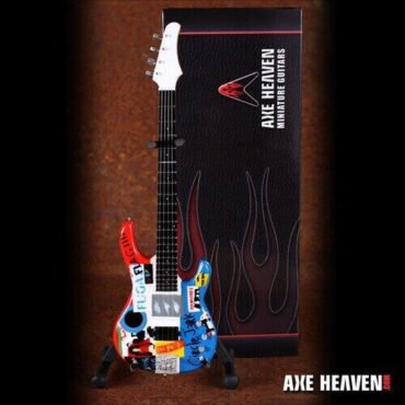 Axe Heaven Signiture Psycho Mini Bass Guitar Replica Collectible CP-301 Collectibles (Large Item, Collectible, Figure)
