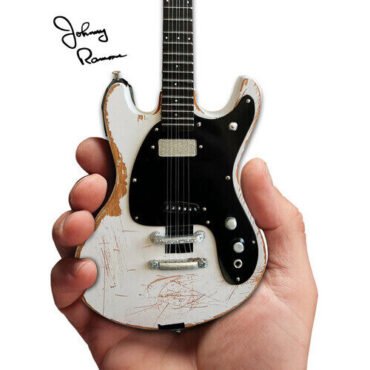Axe Heaven Johnny Ramone Signature 1965 Mosrite Ventures II Mini Guitar JR-080 Collectibles (Large Item, Collectible, Figure)
