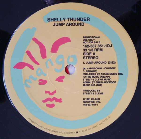 Shelly Thunder-0