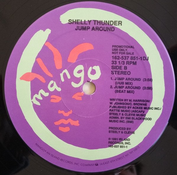 Shelly Thunder-1