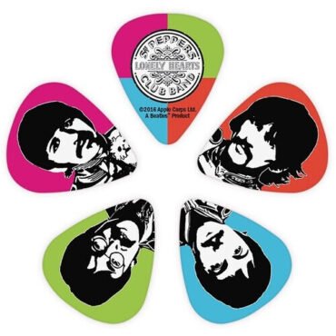 Beatles Signature 1CWH6-10B6 Sgt Peppers Lonely Hearts Club Band Picks Heavy 10 Pack Musical Instrument